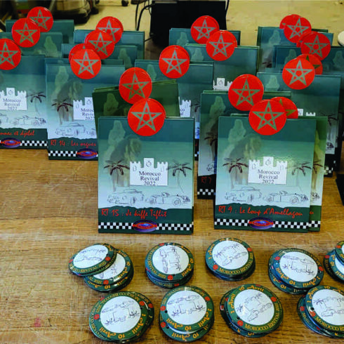 Trophée émaillé à poser et plaque de calandre ronde bombée - Sables Chauds 2022 - Sélénium